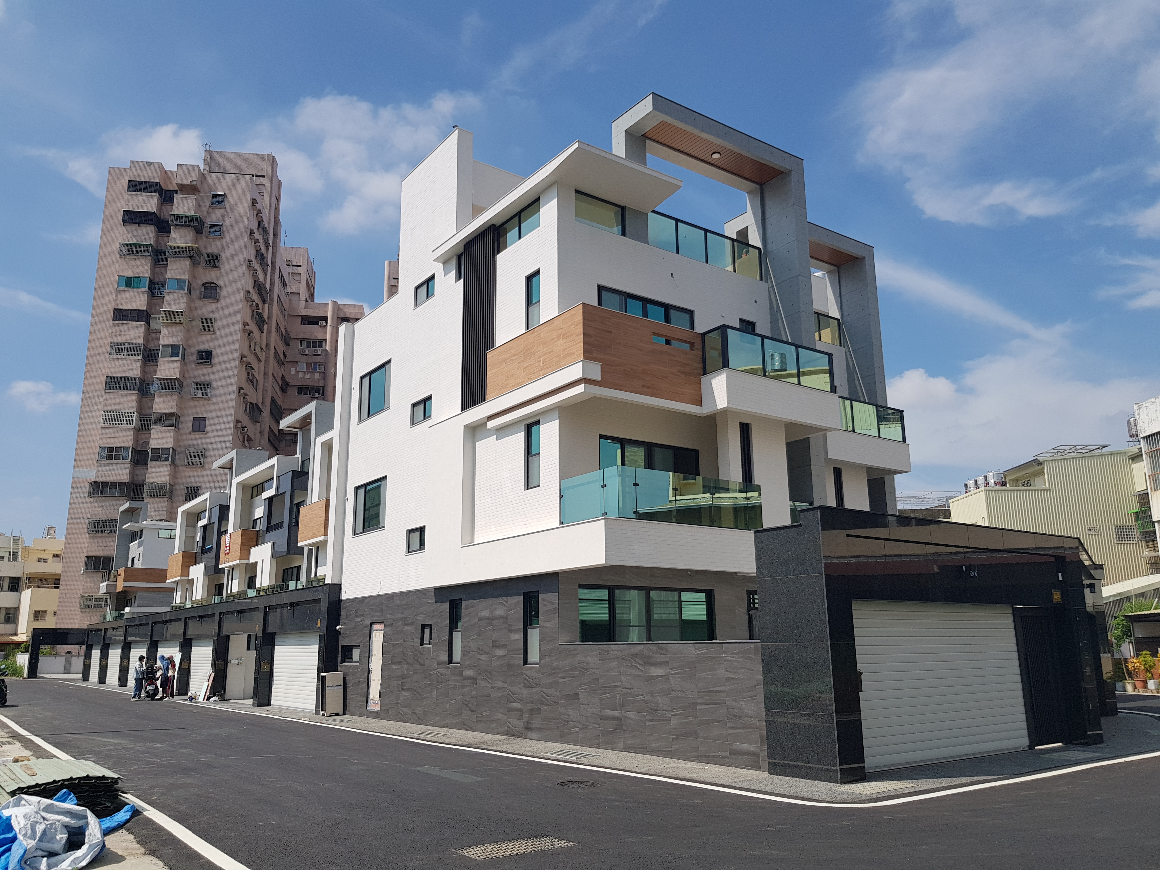 裕田建設建築立面細節二