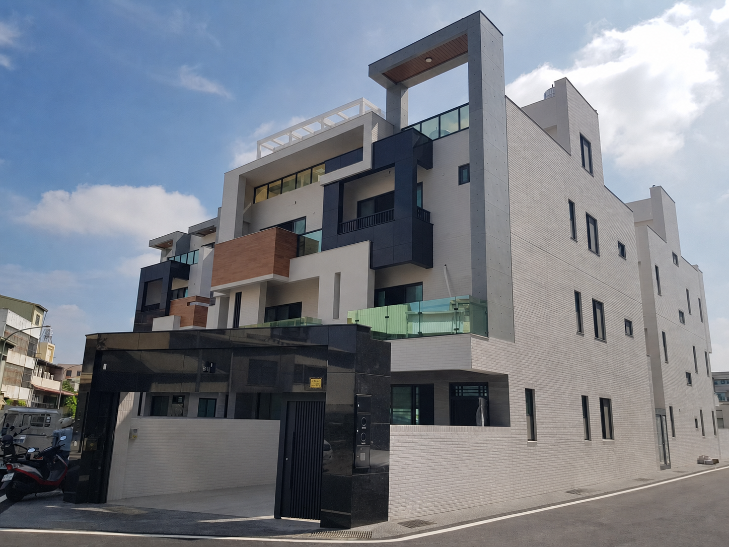 裕田建設建築立面細節三